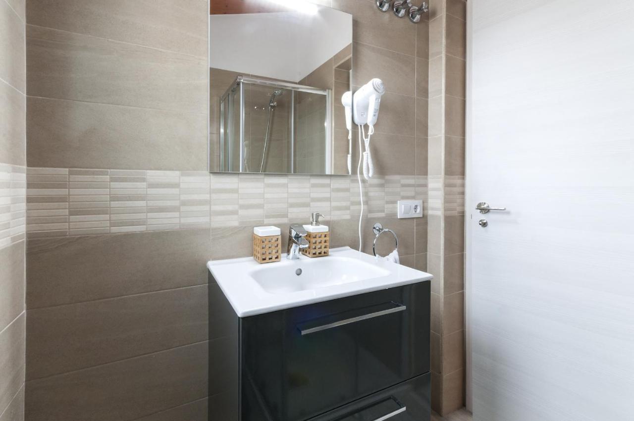Apartamentos Al-Andalusi دينايا المظهر الخارجي الصورة